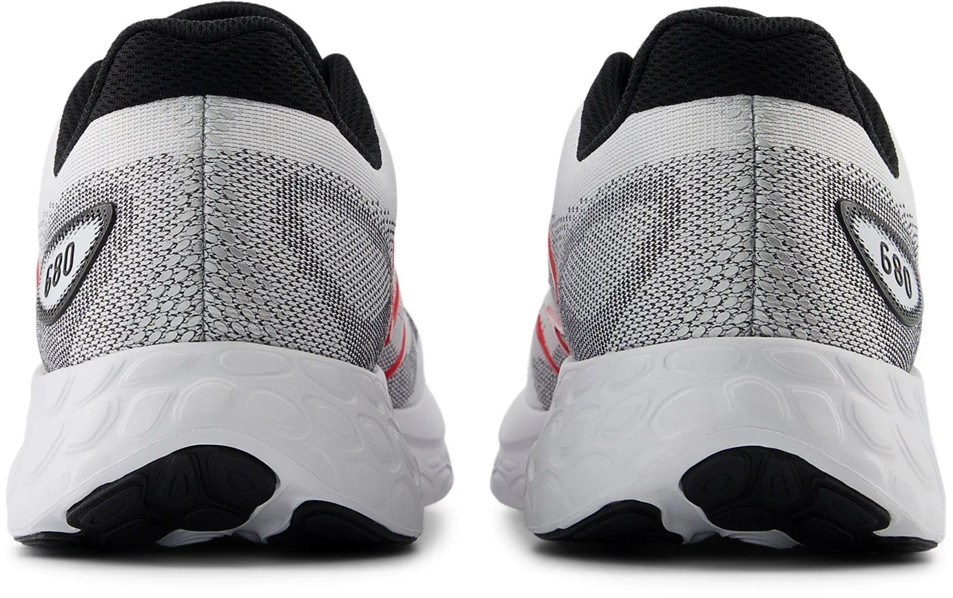 Chaussures de course pour hommes 680 V8 (Largeur 2E)