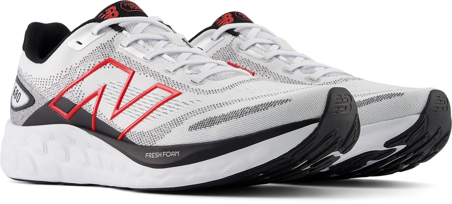 Chaussures de course pour hommes 680 V8 (Largeur 2E)