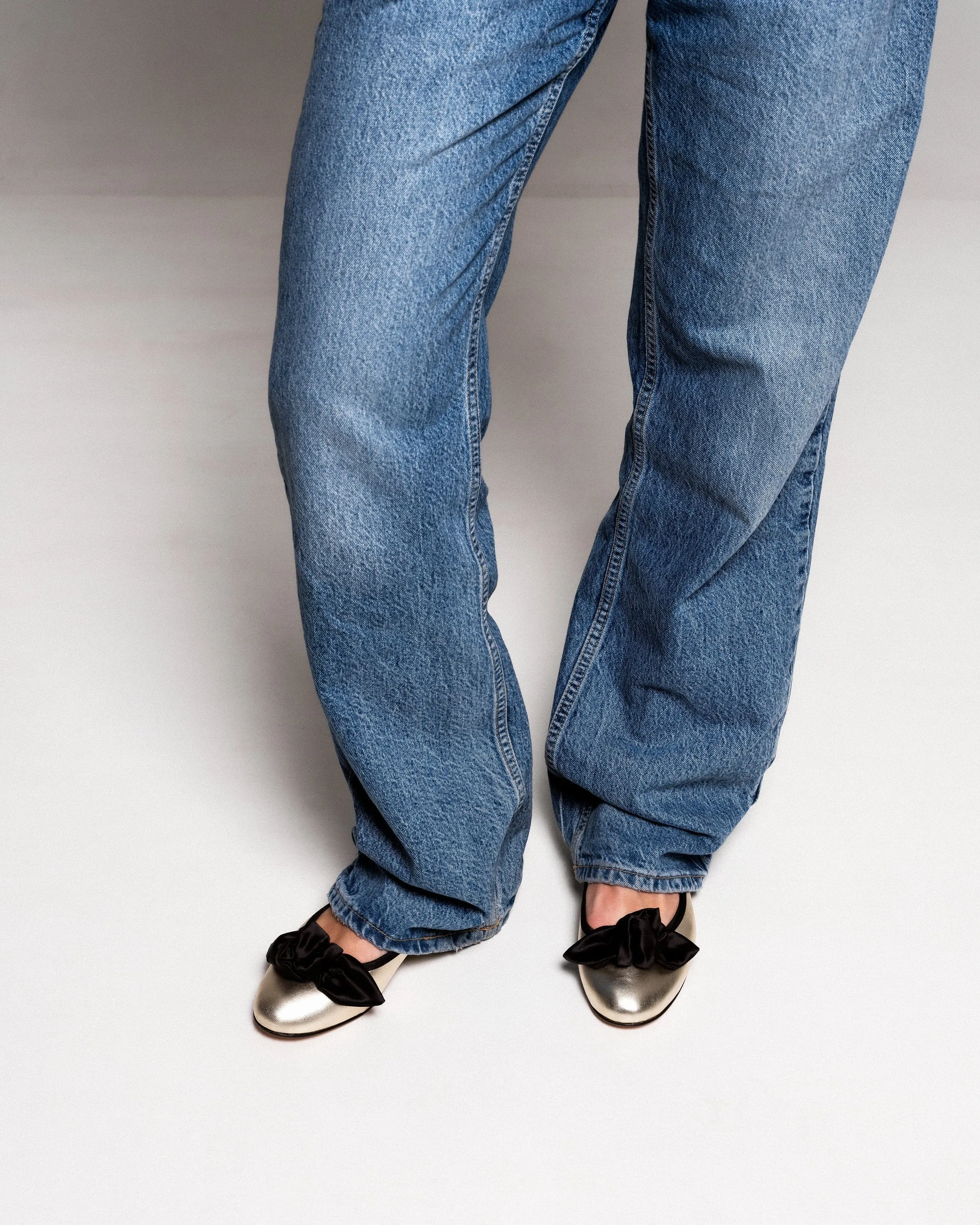 Audience à 9h30 au tribunal Vegan Bow Flats | Paillettes recyclées