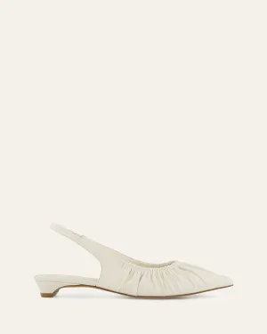 ADALINE ROBE BALLERINES EN CUIR BLANC CASSÉ