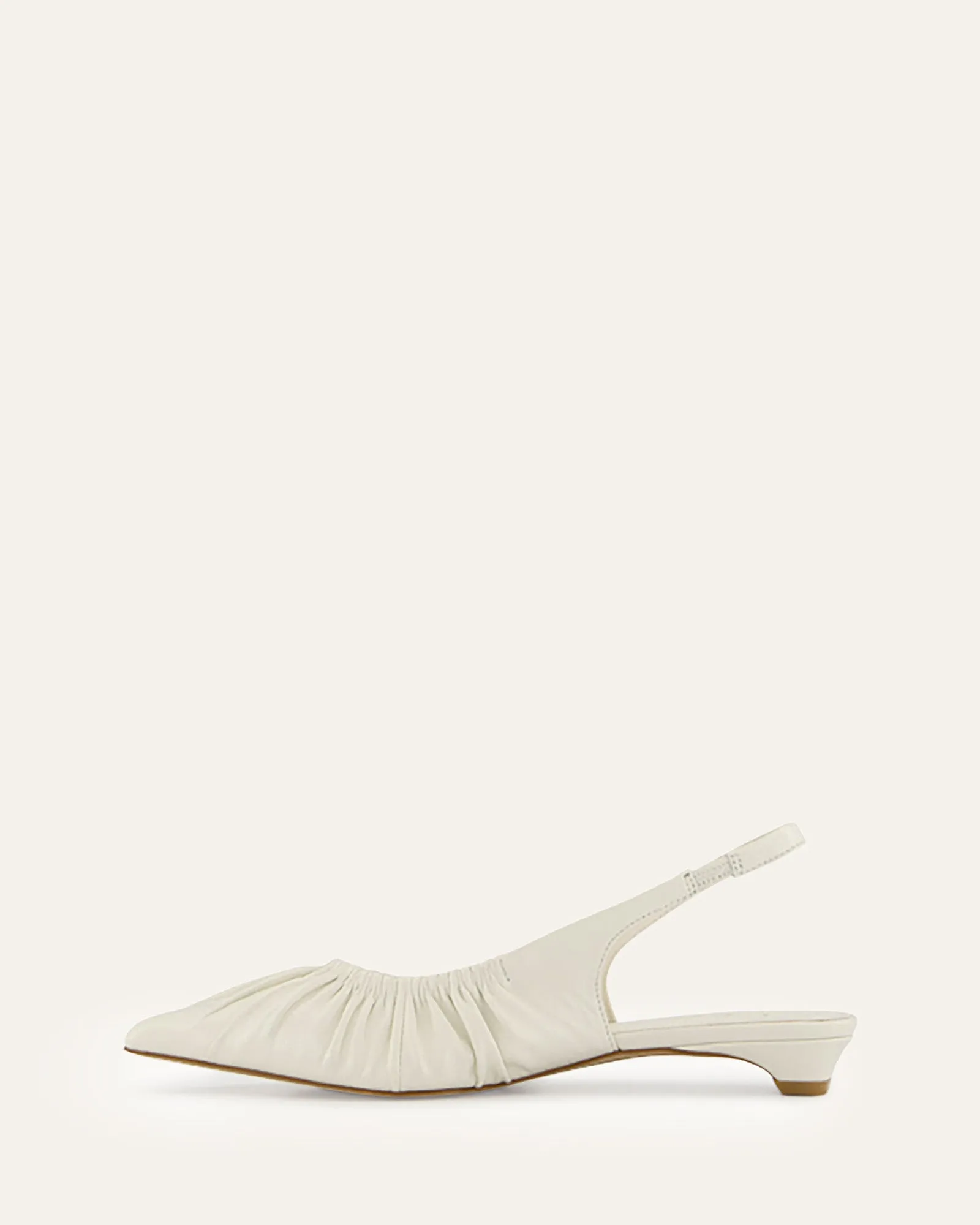 ADALINE ROBE BALLERINES EN CUIR BLANC CASSÉ