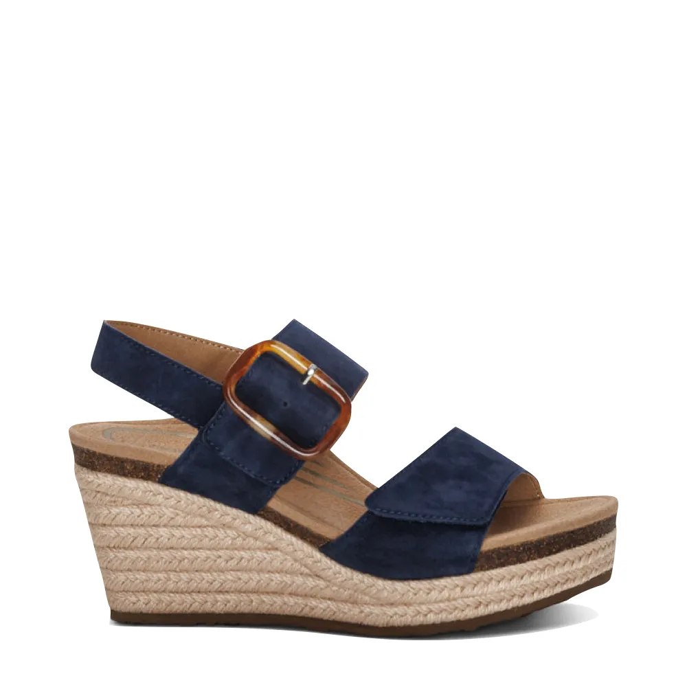 Sandale à talon compensé Ashley pour femme de Aetrex en bleu marine