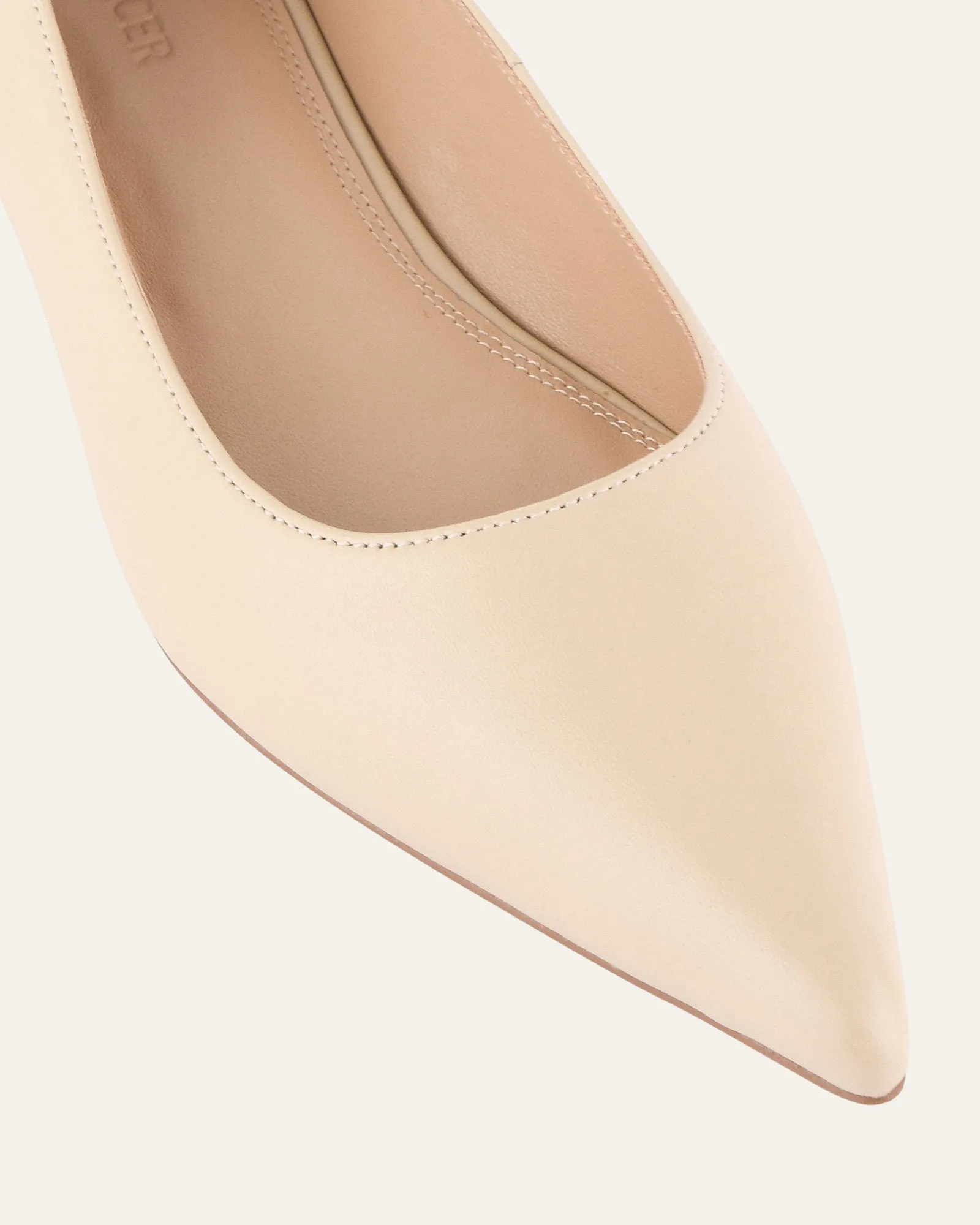 ANITA ROBE PLATE SABLE CUIR