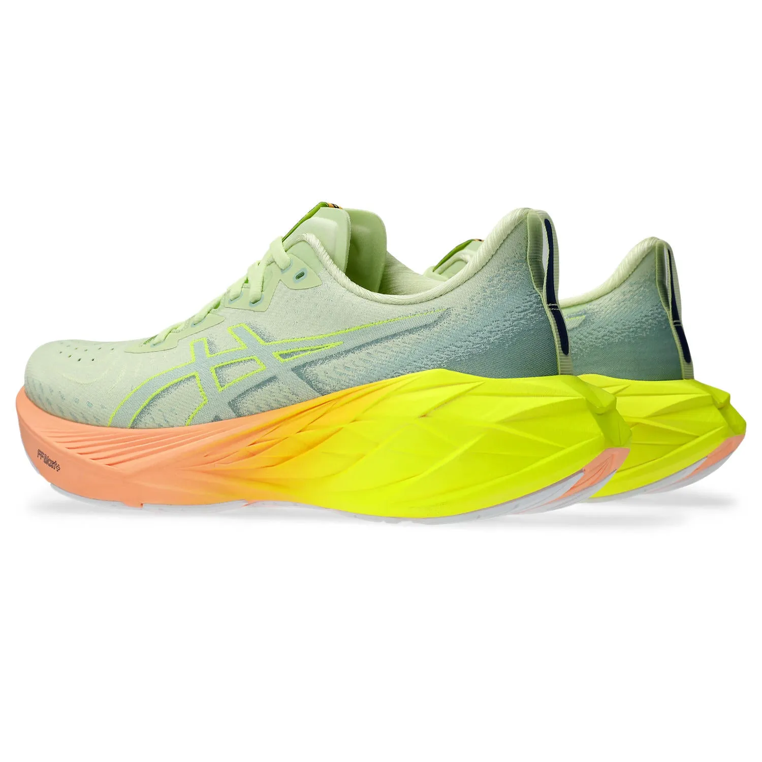 Chaussures de course sur route pour hommes ASICS Novablast 4 Paris