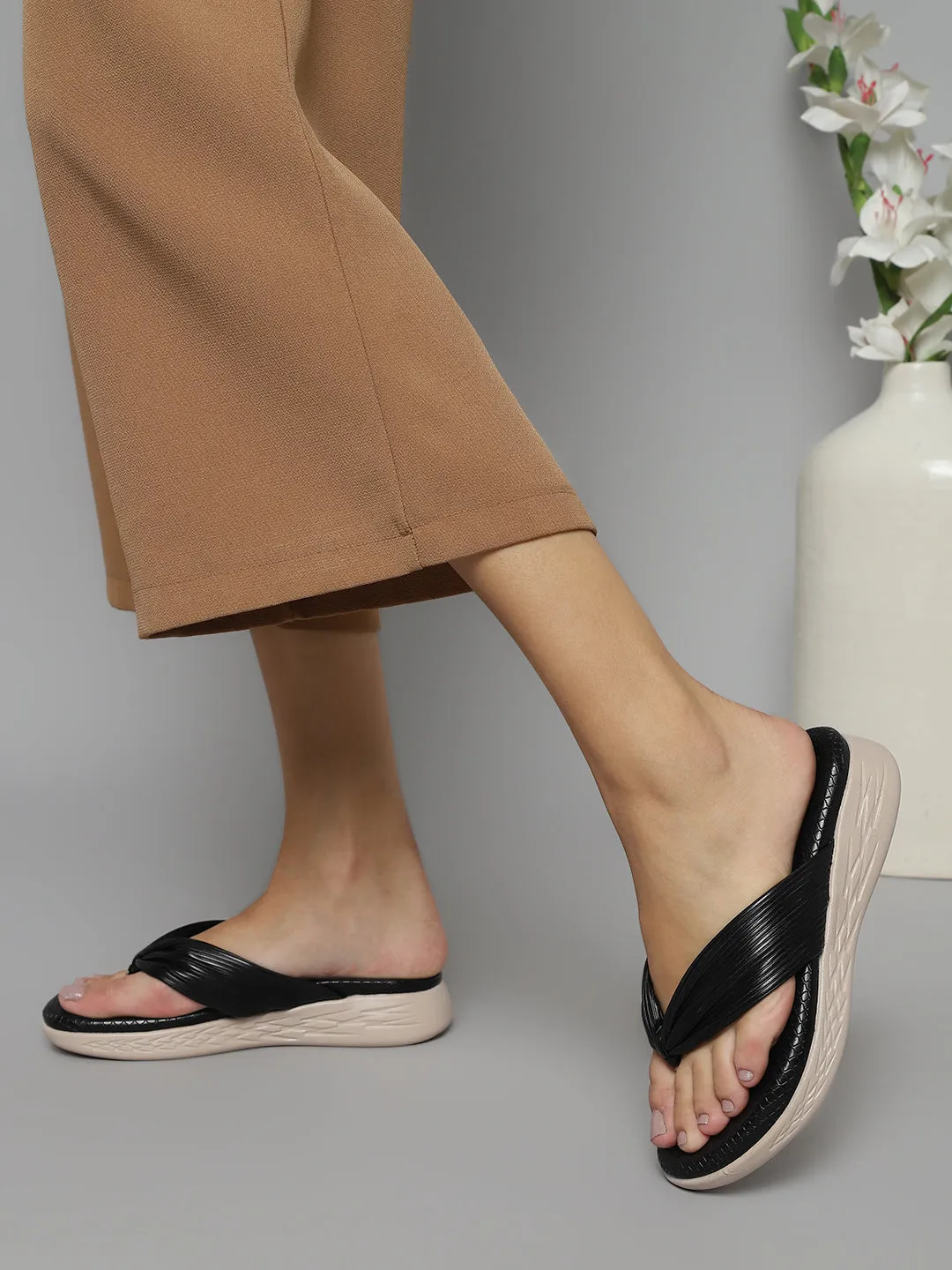 Mules plates en PU noir (TC-ST-023-BLK)