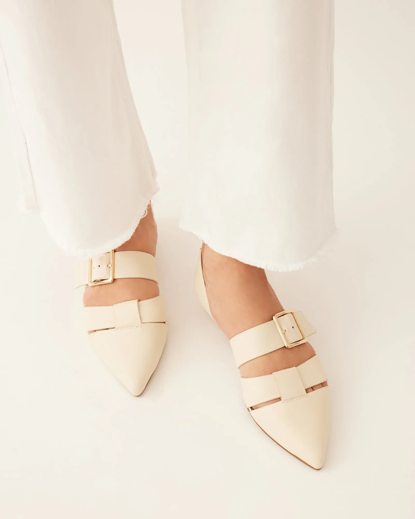 CARLA ROBE BALLERINES CUIR BLANC CASSÉ