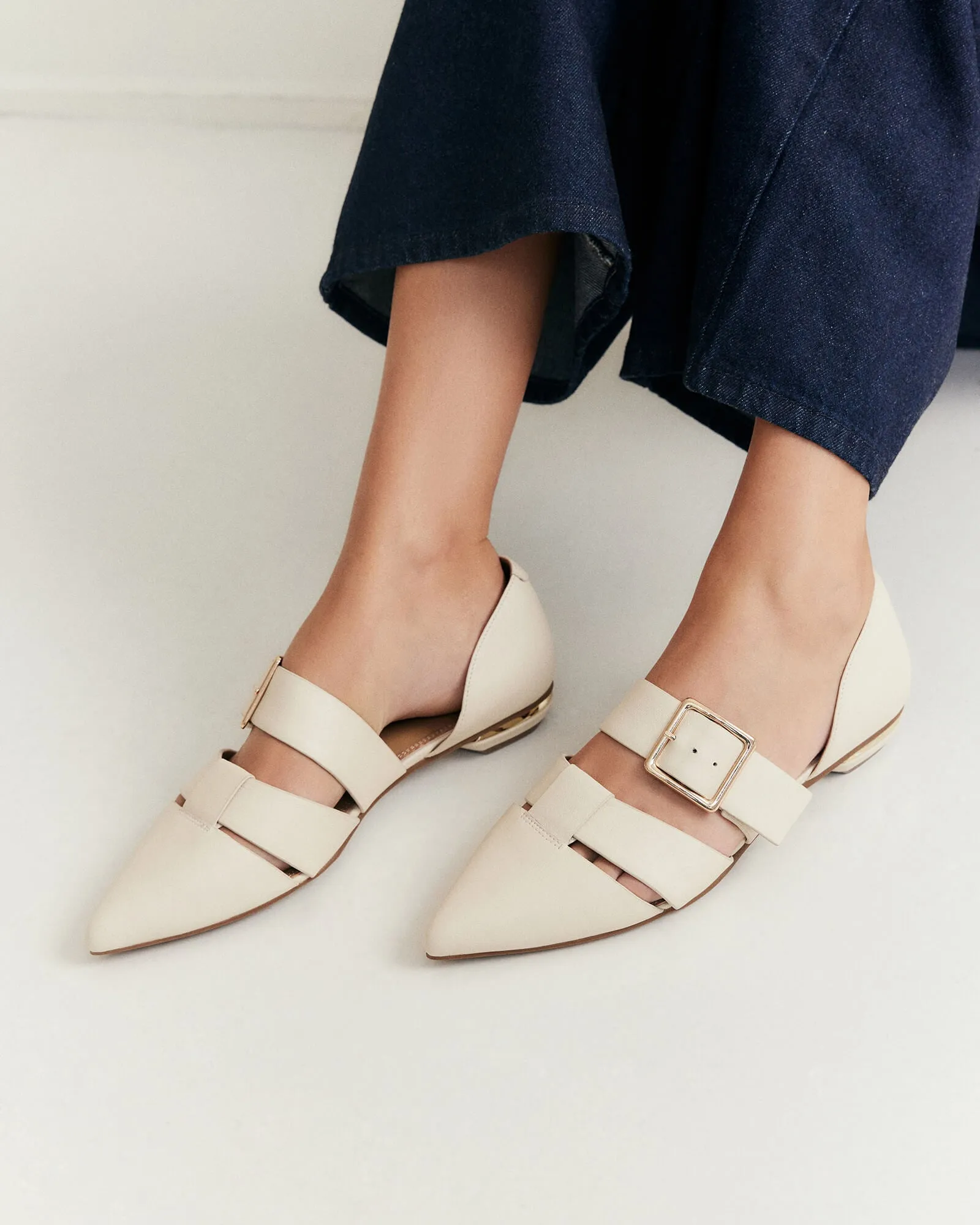 CARLA ROBE BALLERINES CUIR BLANC CASSÉ