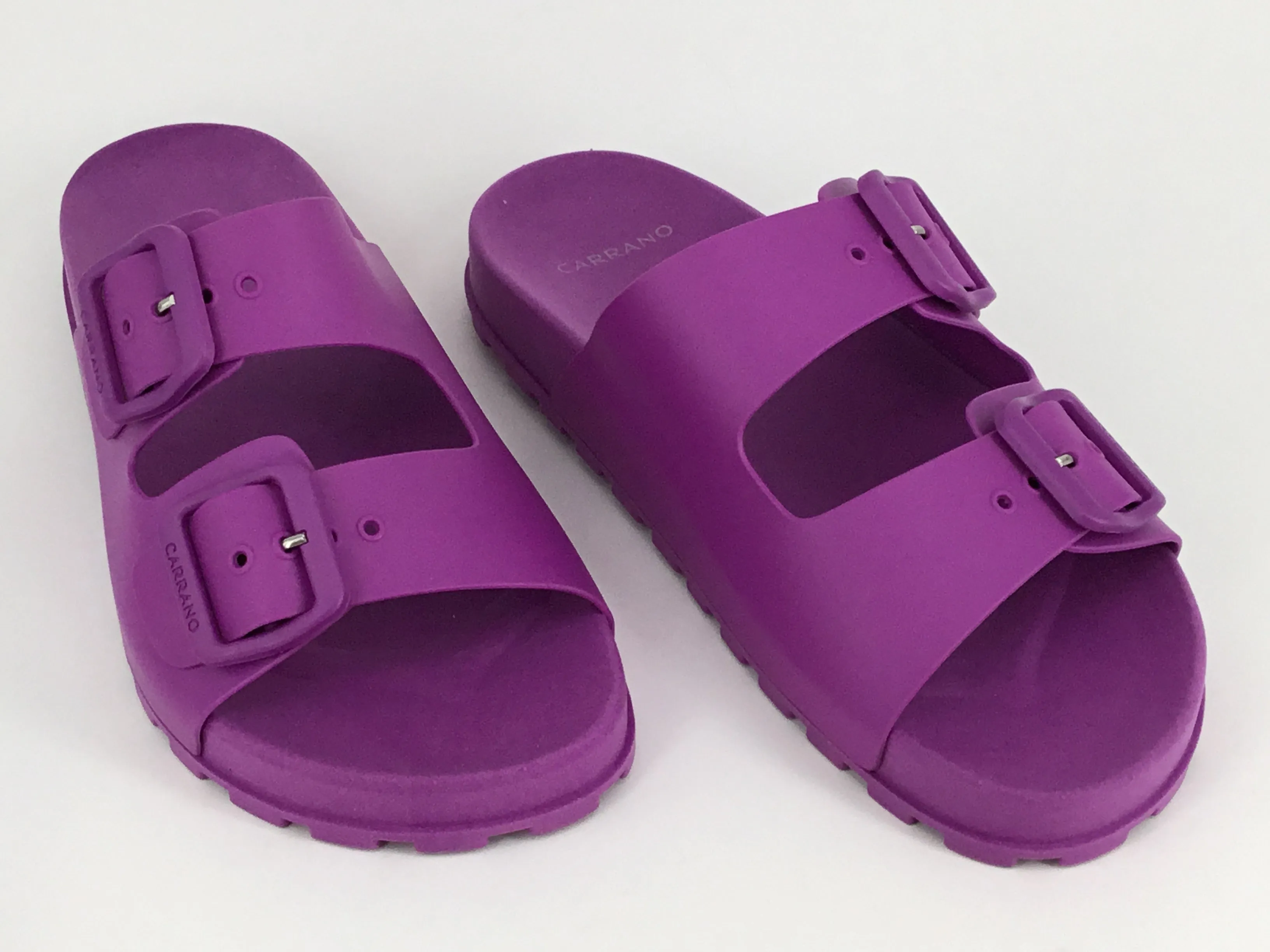 Carrano Dior disponible en 9 couleurs