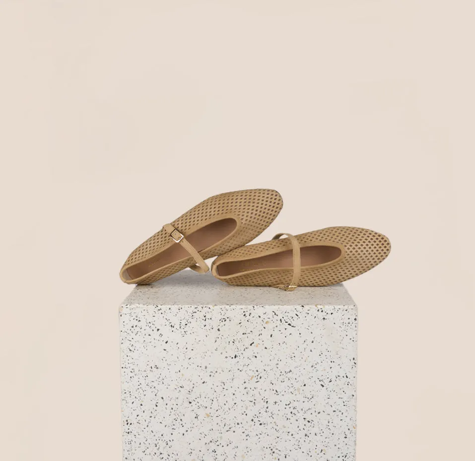 Cori - Suède sable perforé
