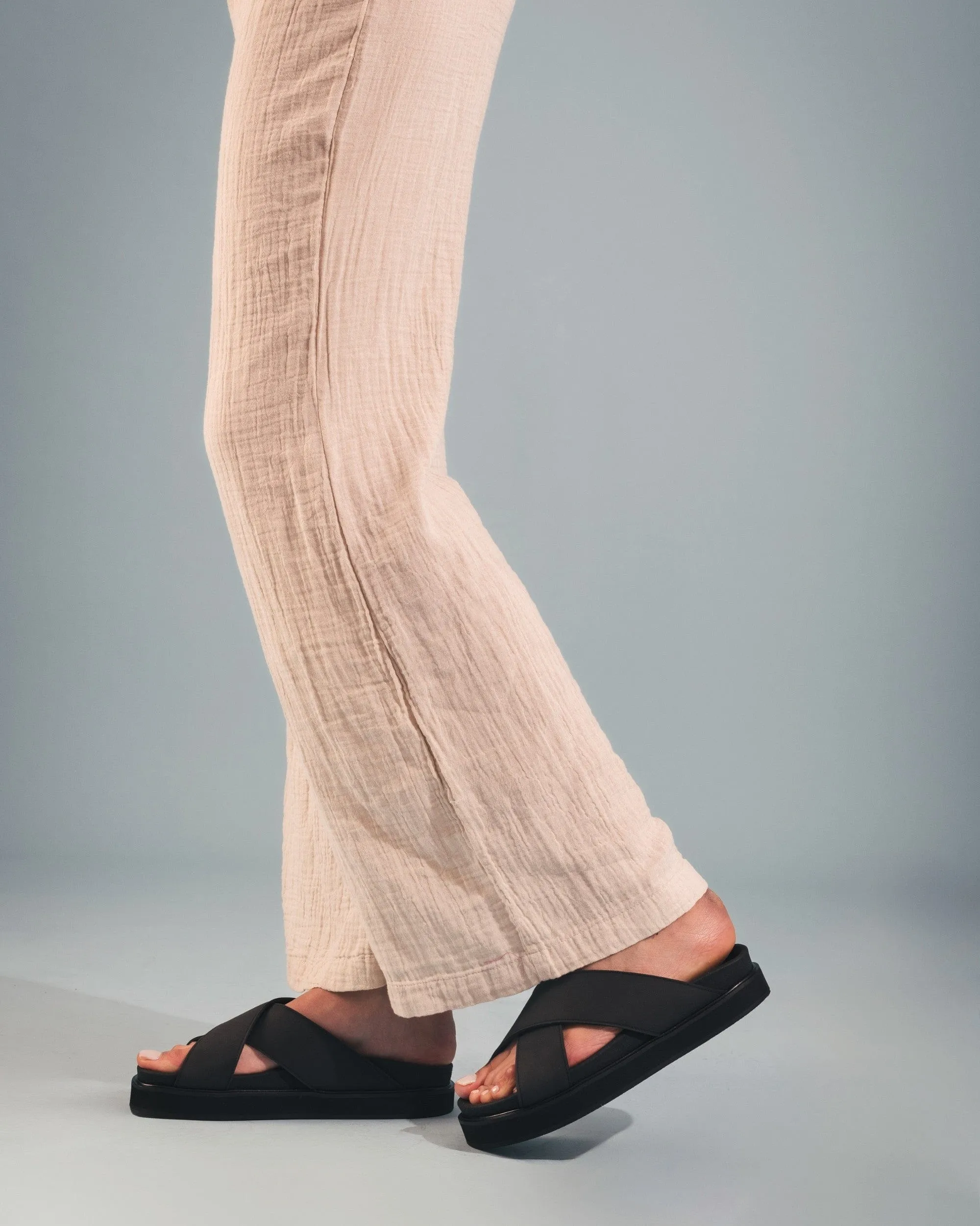 Davu Sandales unisexe en microfibre végane à plateforme croisée | Noir