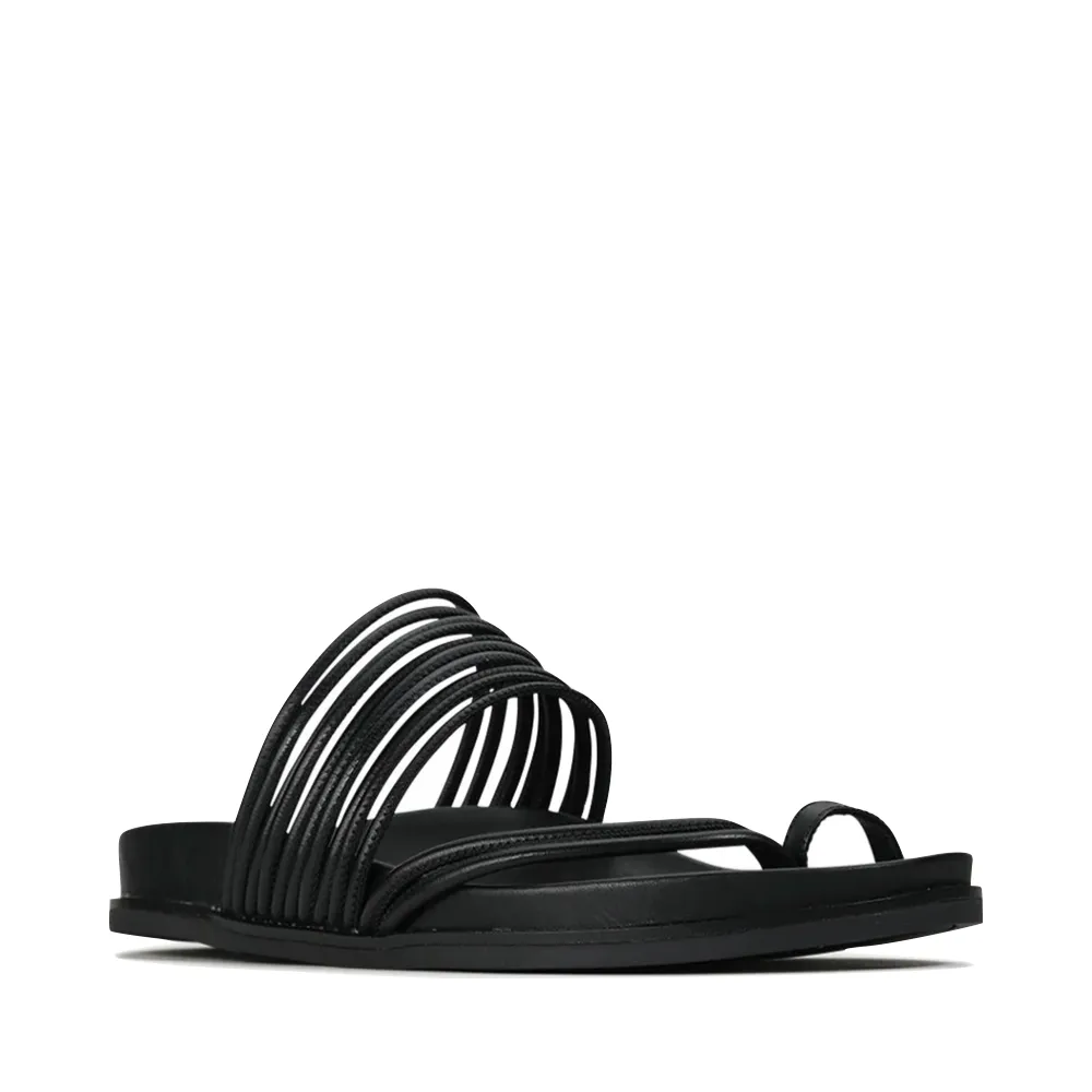 Sandale Carmella à boucle d'orteil pour femme EOS en noir