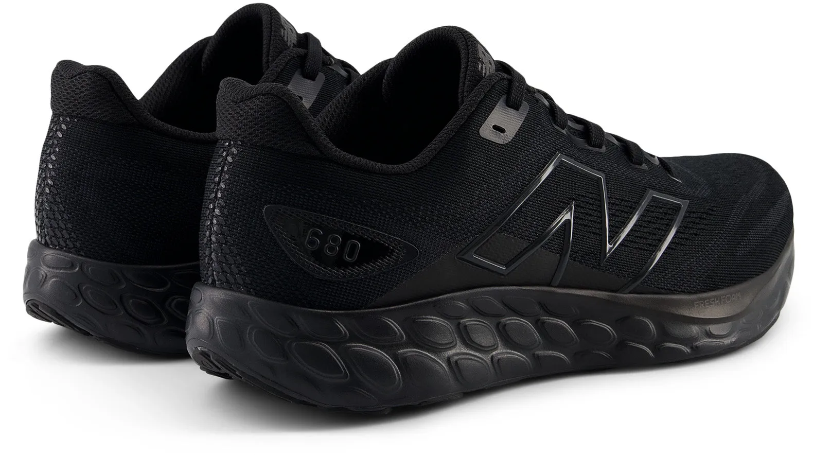 Chaussures de course pour hommes Fresh Foam X 680v8 (Largeur 4E)