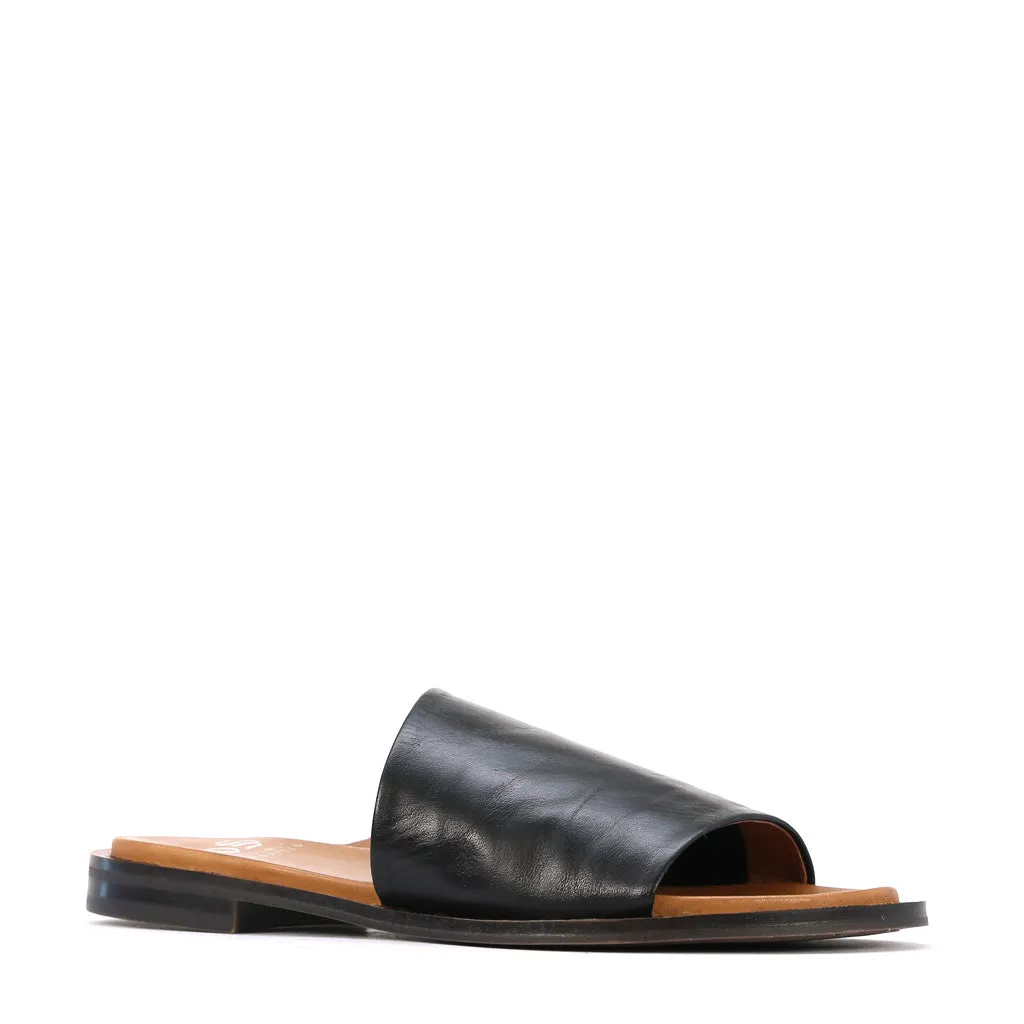 Tongues en cuir Guppy