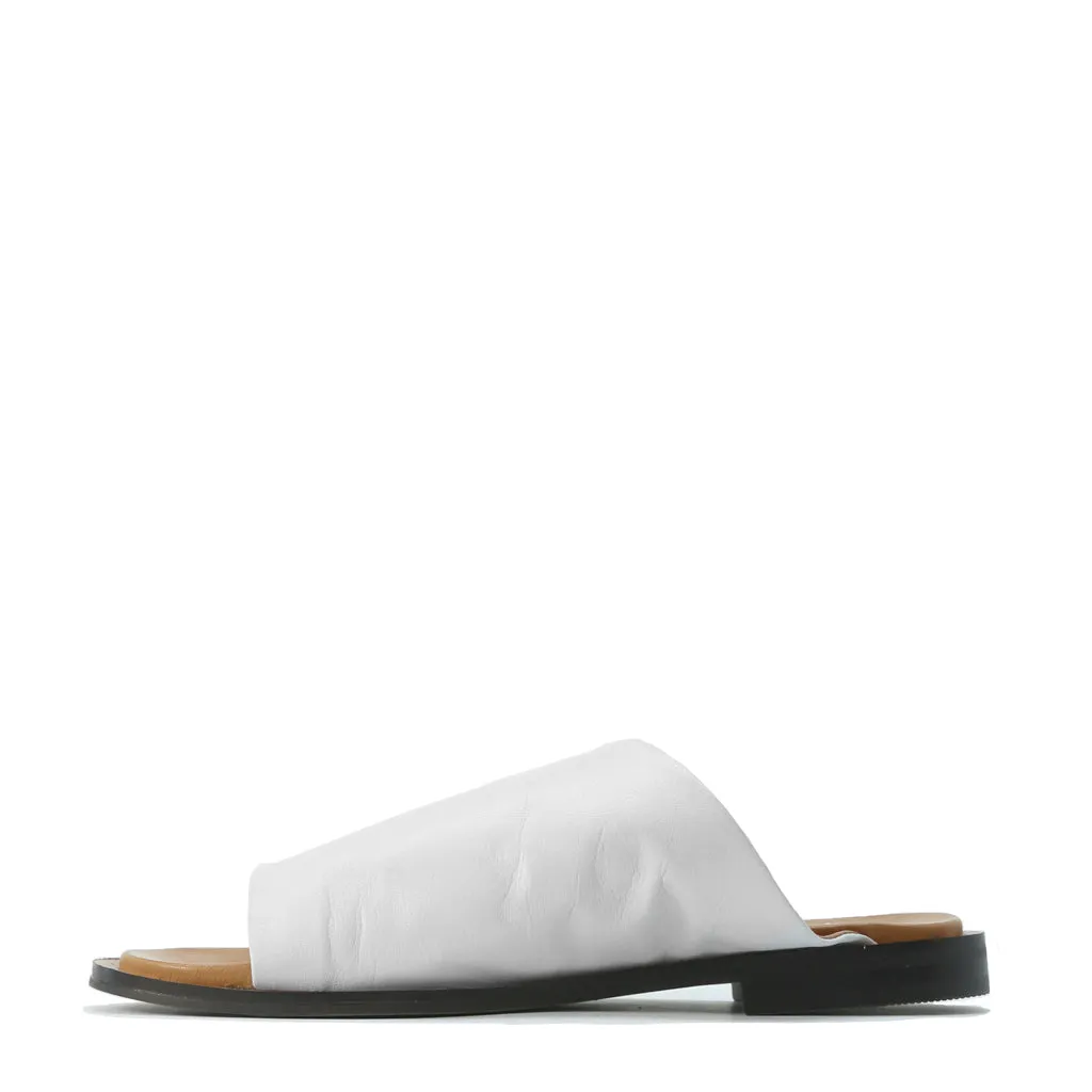 Tongues en cuir Guppy