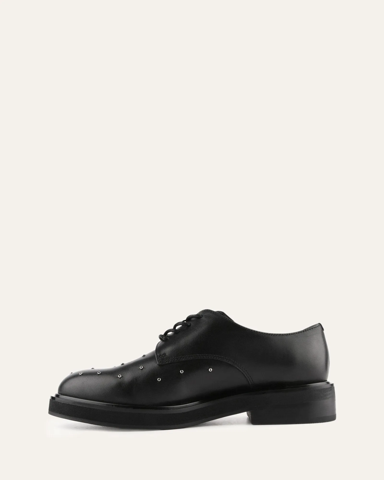 IKER LACETS CUIR NOIR