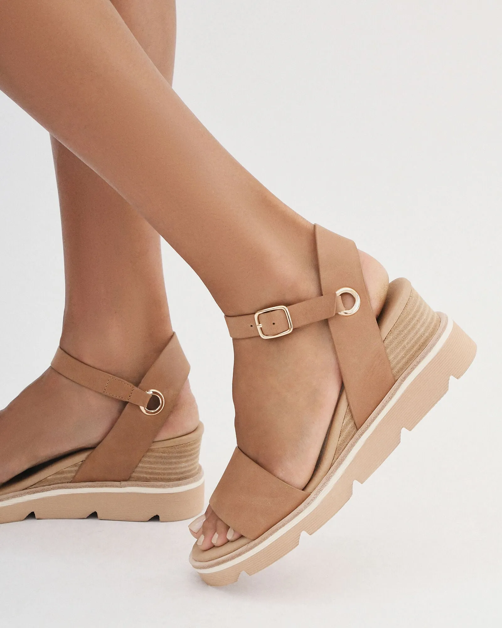 SANDALES KATIE À TALON MÉDIUM ET SEMELLE COMPENSÉE EN CUIR TAN
