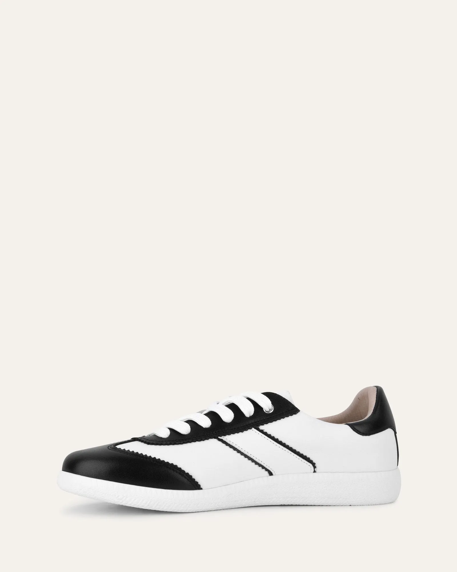 LOLA SNEAKERS CUIR NOIR BLANC