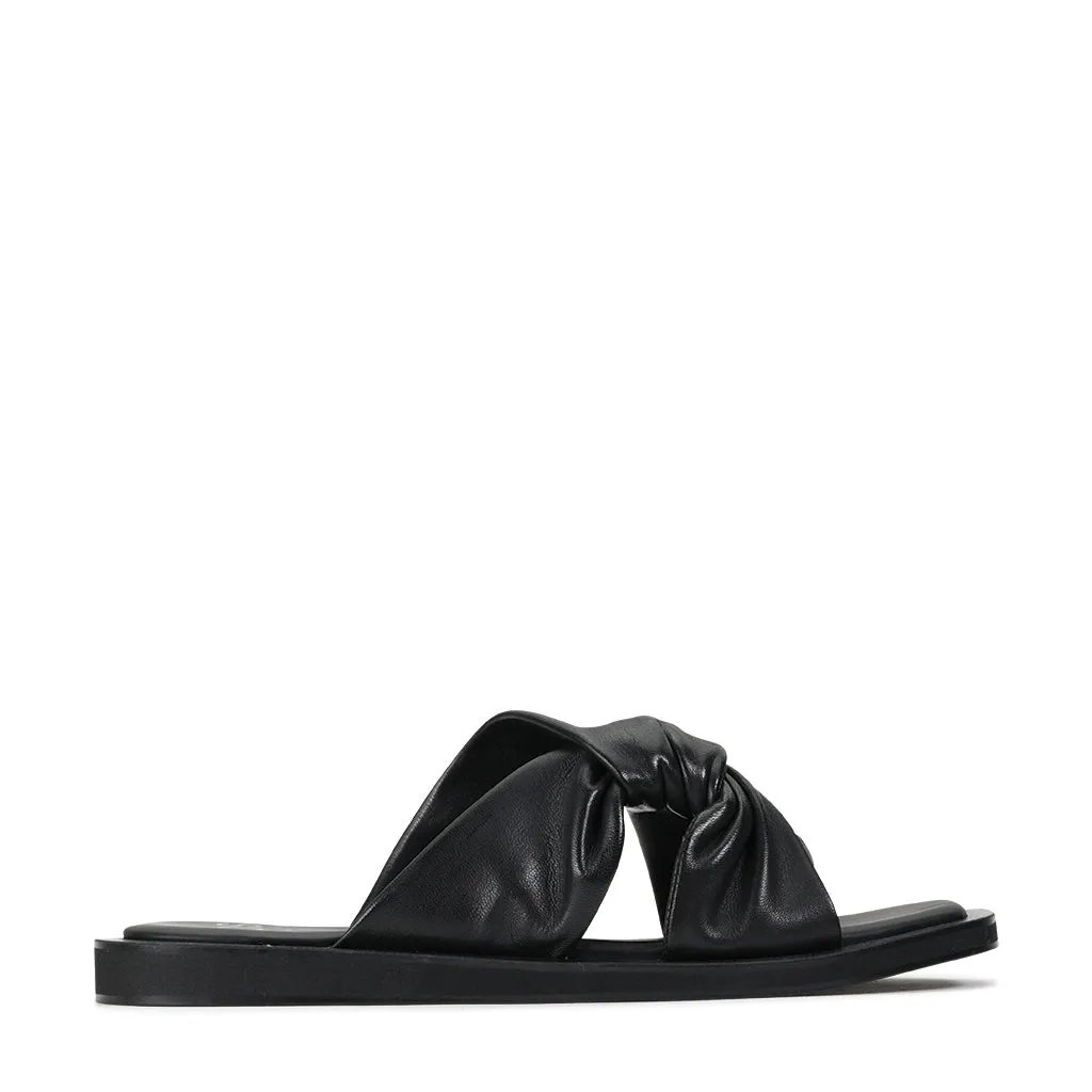 SANDALES CROISÉES MISTIQUE