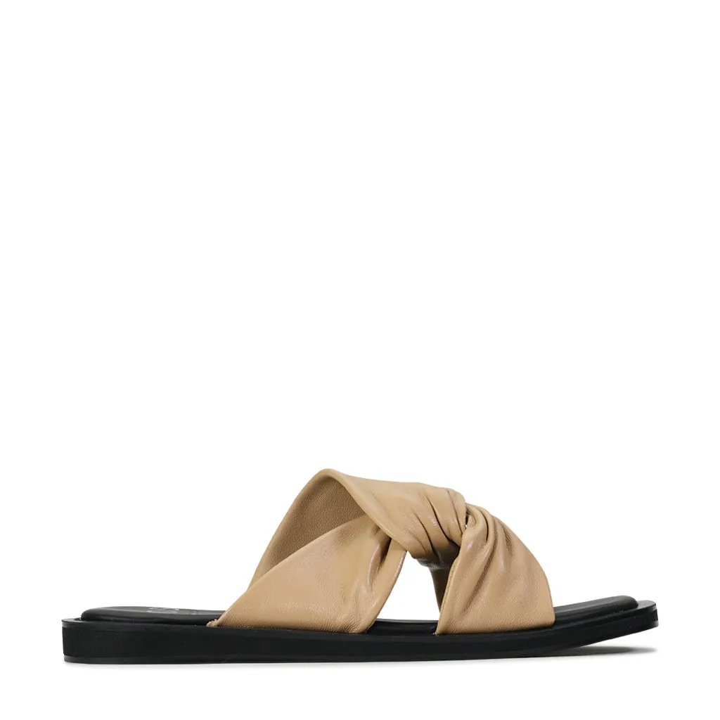SANDALES CROISÉES MISTIQUE
