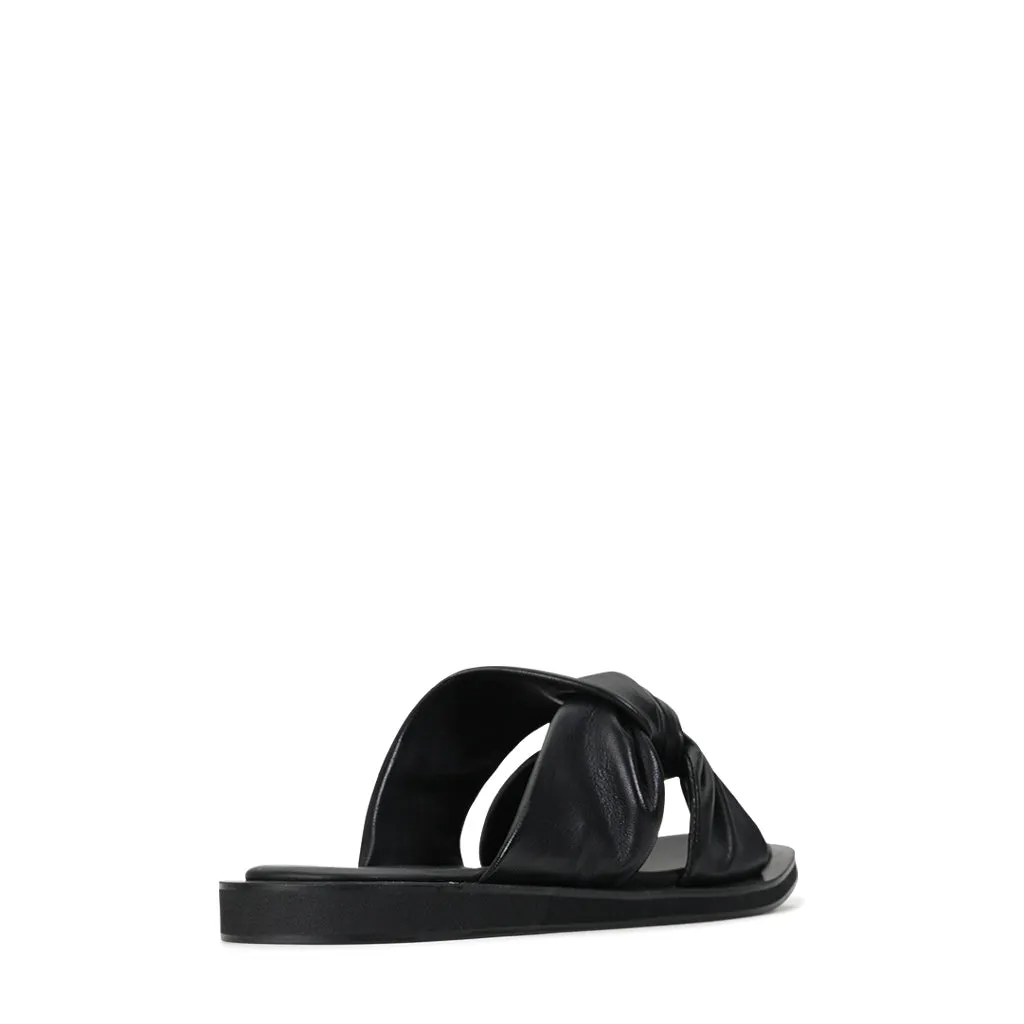 SANDALES CROISÉES MISTIQUE