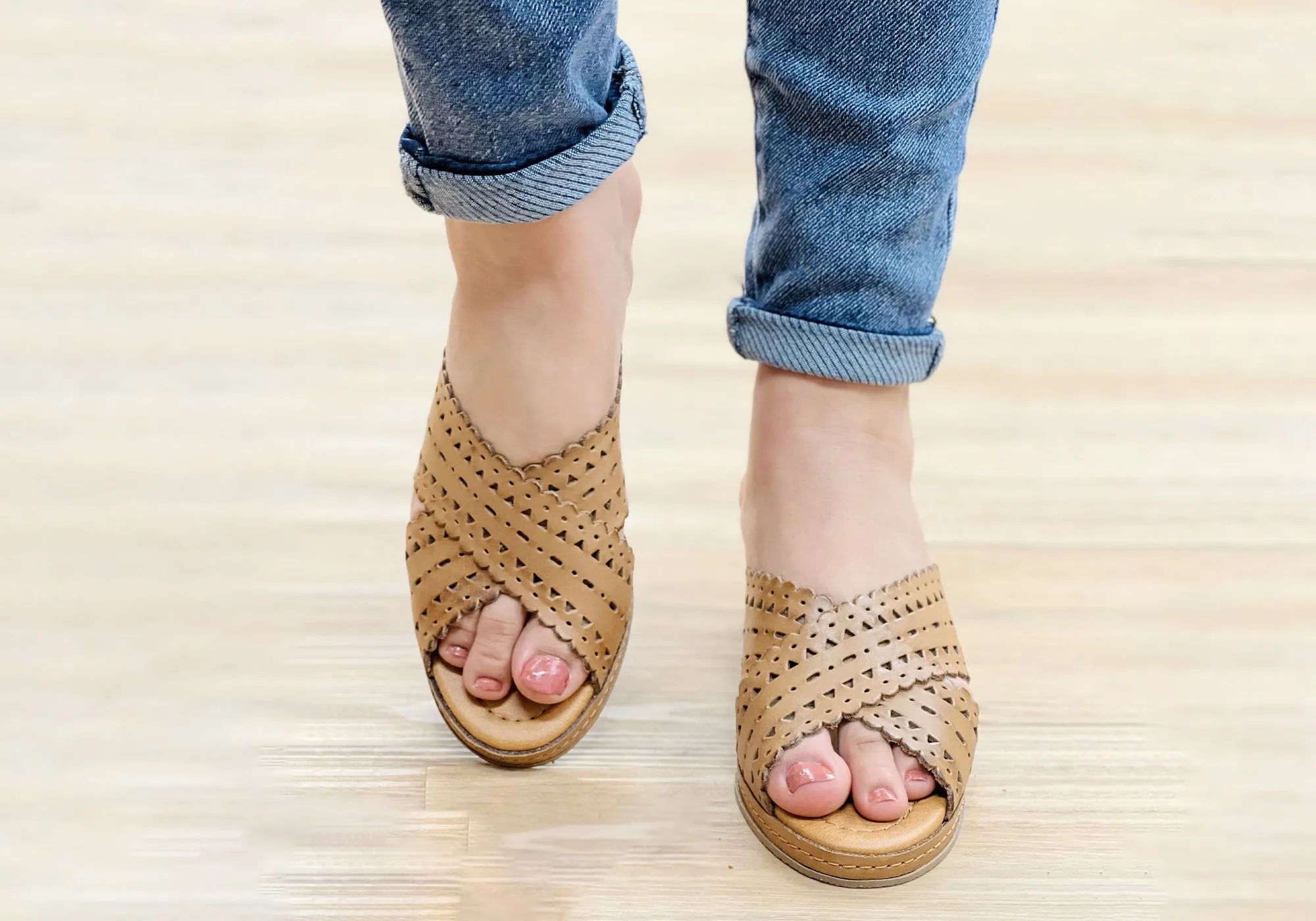 Nouvelles Sandales à Plateforme en Cuir pour Femmes Tory Fabriquées au Brésil - Chaussures New Face