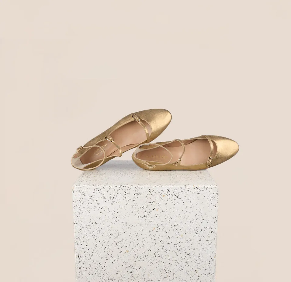 Nola Almond - Feuille d'or