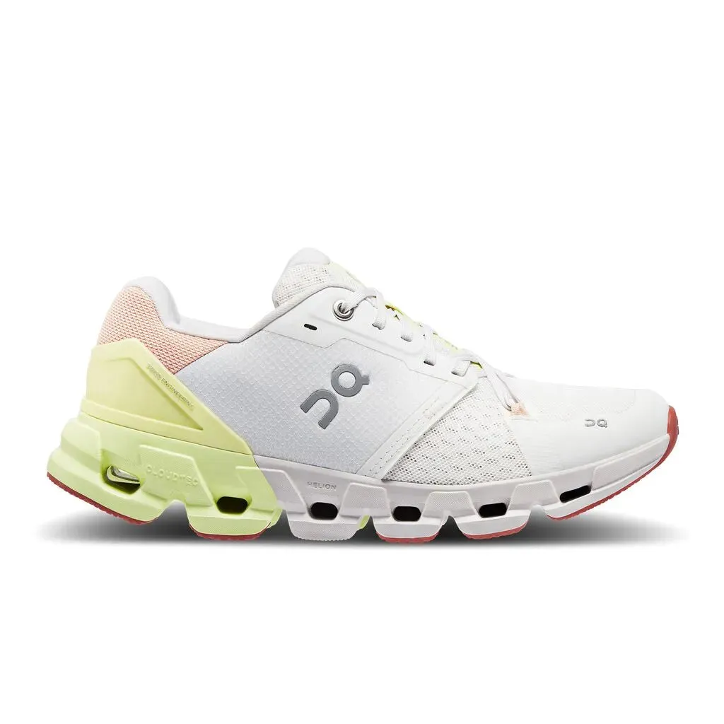 Chaussures de course On Cloudflyer 4 pour femme