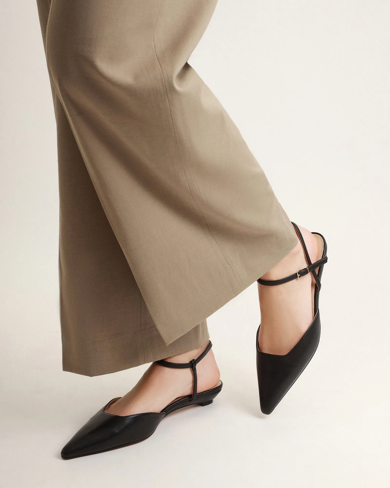 VIRGINIE BALLERINES NOIRES EN CUIR